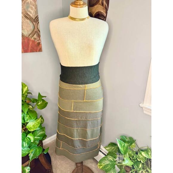 Handmade Upcycled Cotton Patchwork Serged skirt by Jeorjia Shea - Picture 4 of 7
